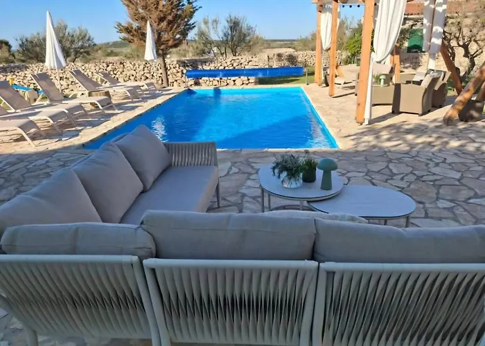 Secluded House With A Swimming Pool Kosljun, Pag - 22238 *