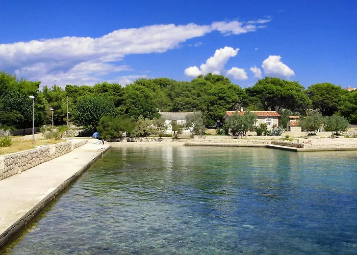 Secluded House With A Swimming Pool Kosljun, Pag - 22238 * Košljun